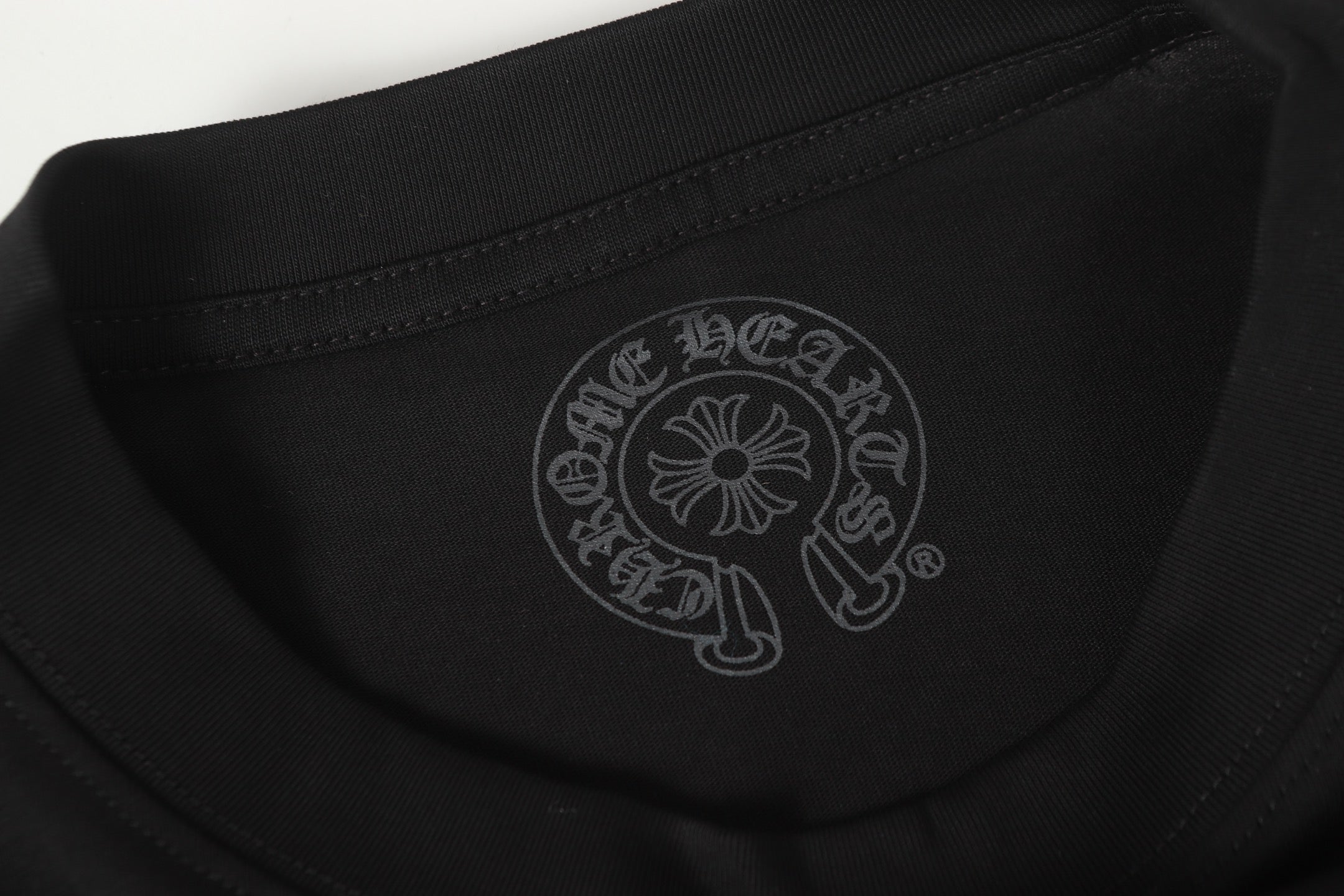 Chrome Hearts Logo Flag Long Sleeve Tee   Black White Gothic Street T-Shirt K2126