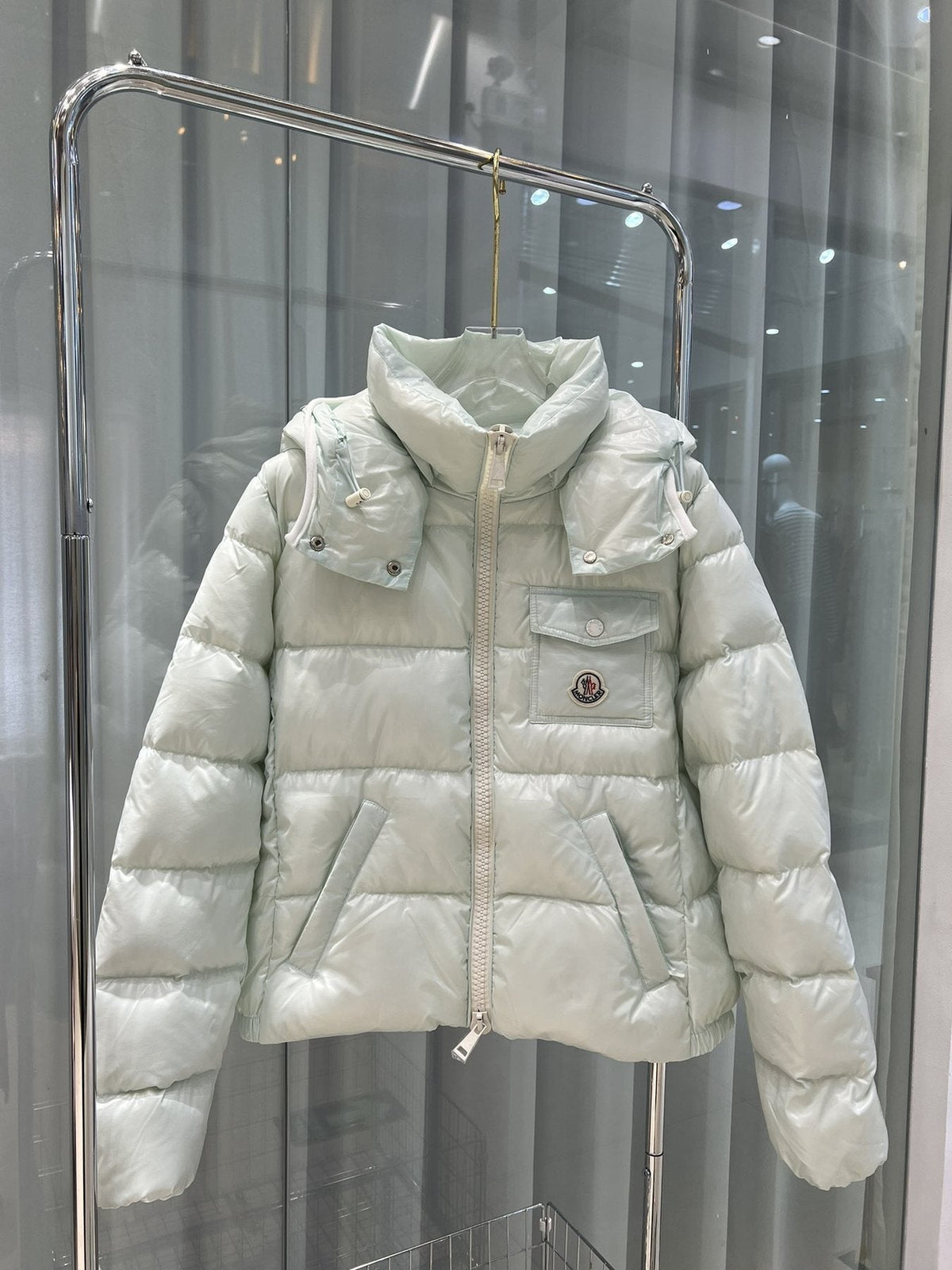 Moncler Hooded Front-Pocket Puffer Coat — front