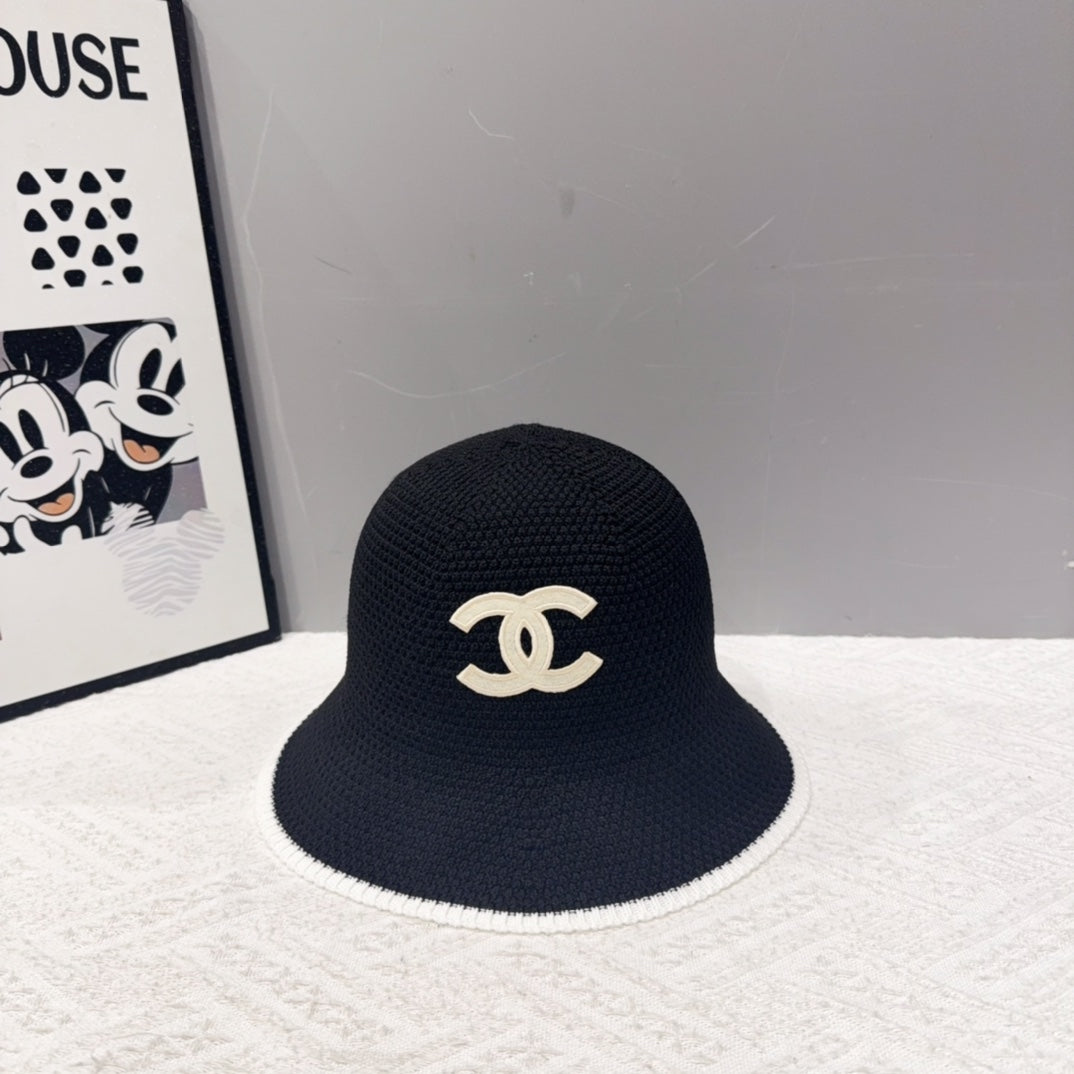 Chanel-Inspired Bucket Hat - White / Black
