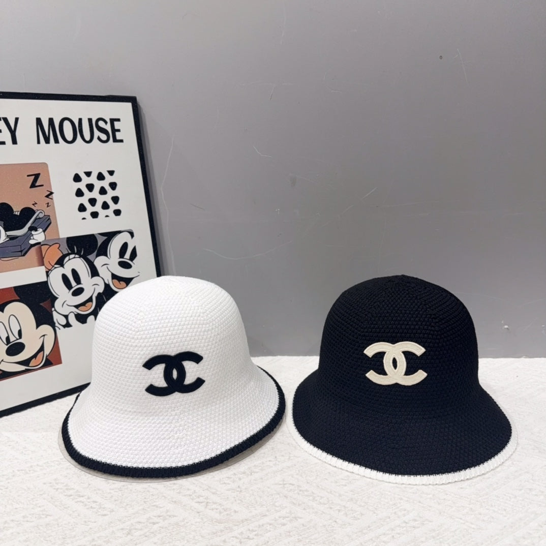 Chanel-Inspired Bucket Hat - White / Black