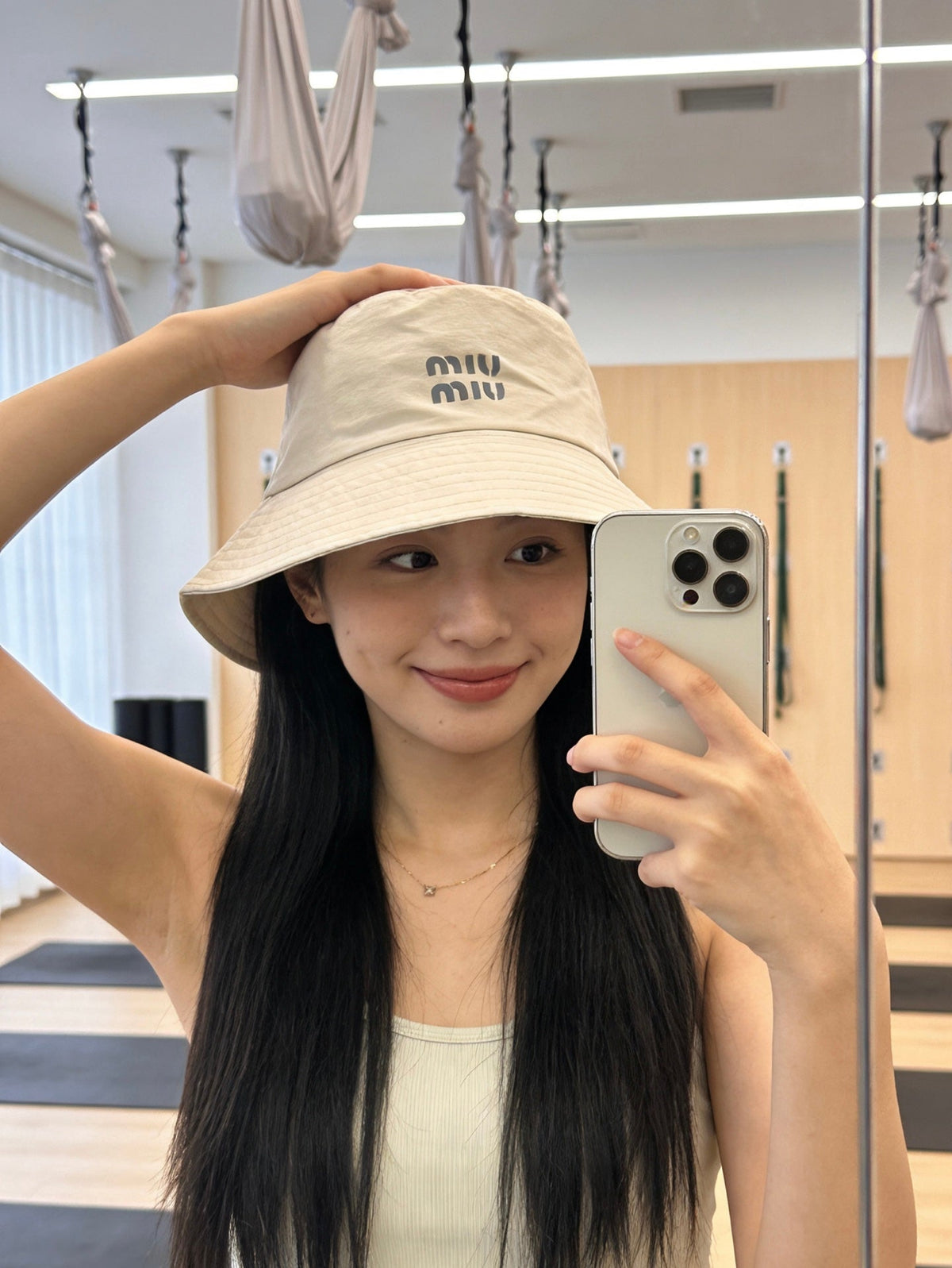 Miu Miu Macaron Color Series Quick-Drying Bucket Hat