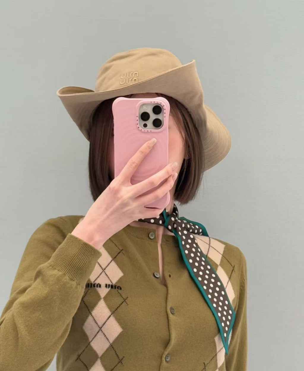 Miu Miu Bucket Hat - Pink / Beige