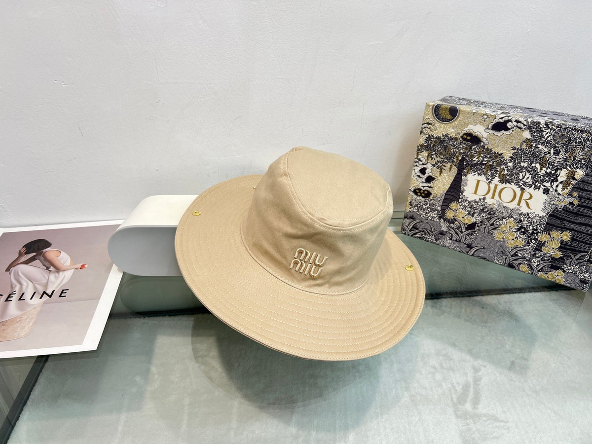 Miu Miu Bucket Hat - Pink / Beige
