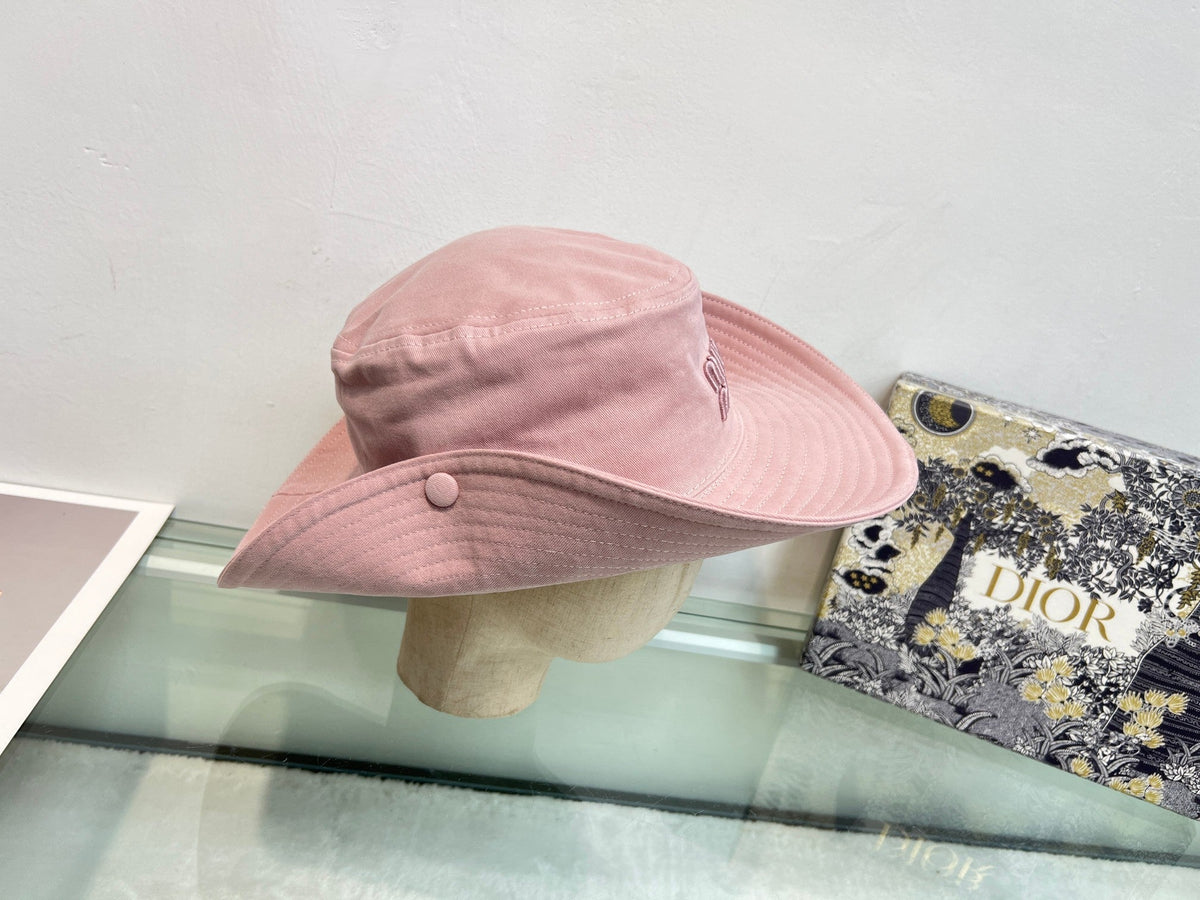 Miu Miu Bucket Hat - Pink / Beige