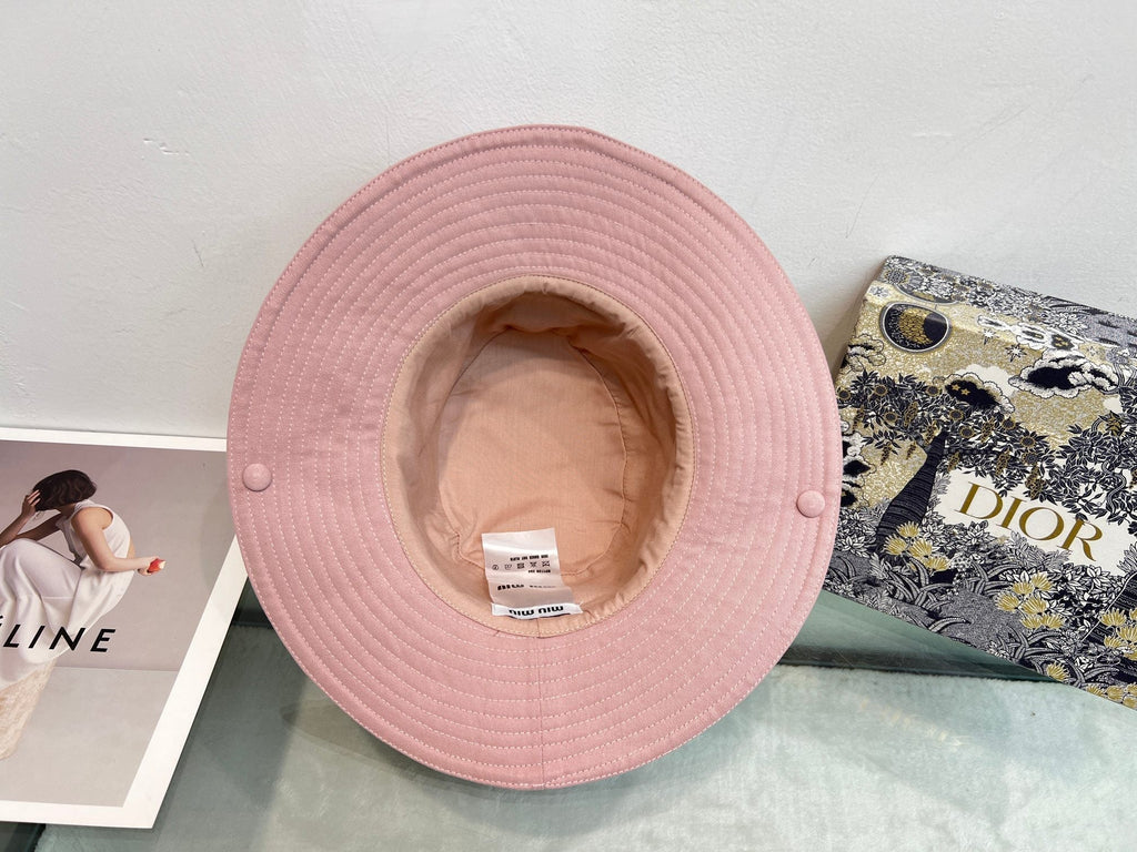 Miu Miu Bucket Hat - Pink / Beige