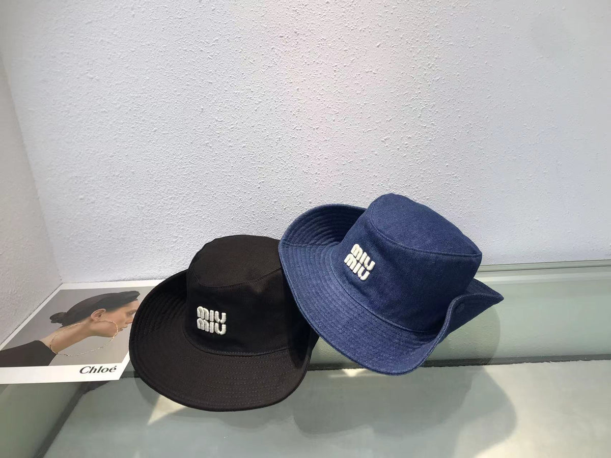Miu Miu Bucket Hat - Black / Navy